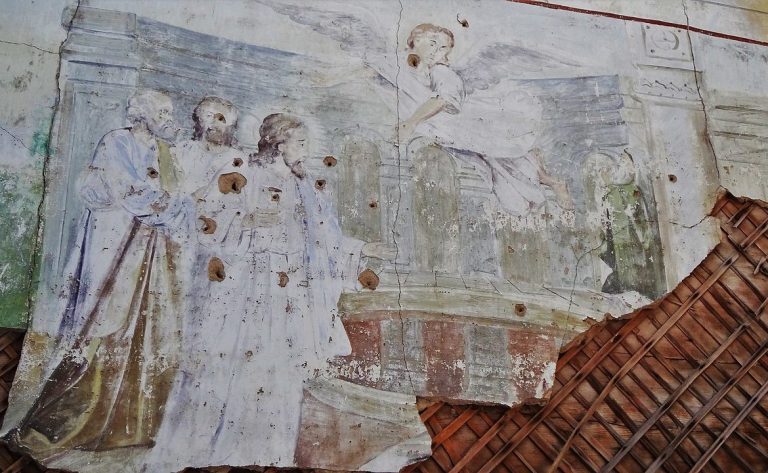 Середньовічні фрески під шаром вапна знайшли у храмі на Долинщині (фоторепортаж)