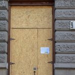 В Івано-Франківську реставрують ще одні двері
