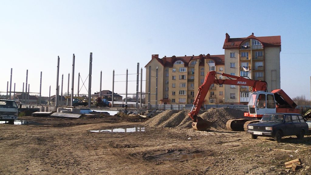 будівництво басейну