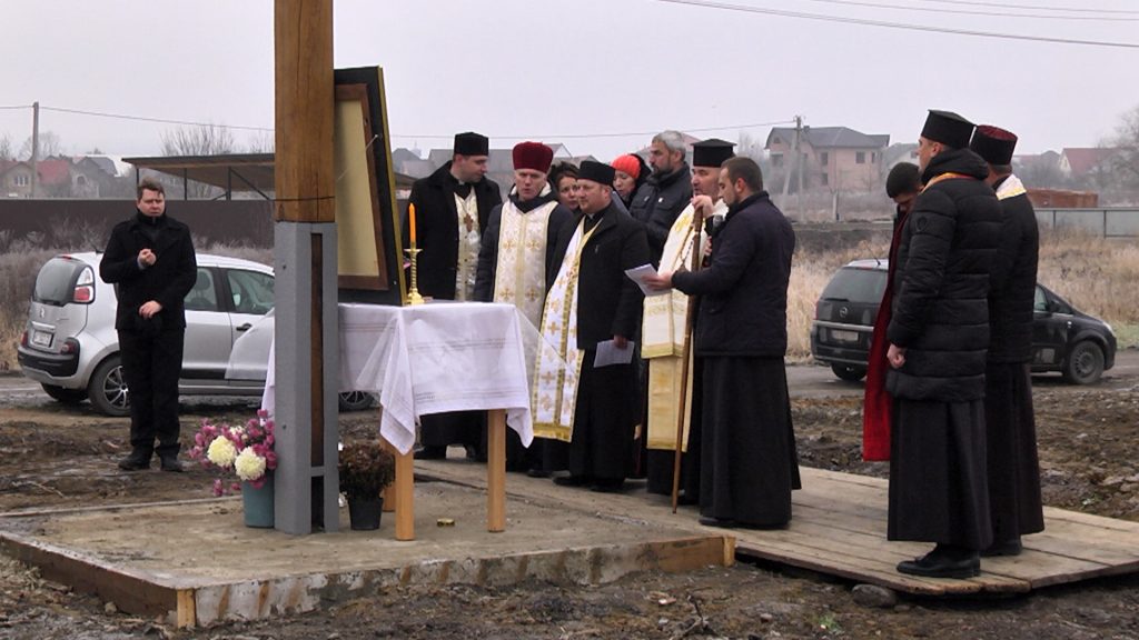 будівництво церкви