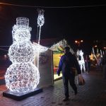 Глінтвейн, гаряче пиво та хендмейд: в Івано-Франківську урочисто відкрили різдвяний ярмарок на Вічевому майдані