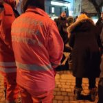 Біля франківського вокзалу виявили двох сильно п'яних жінок, які були майже без свідомості - у однієї з них поліції довелось забрати дитину: фоторепортаж