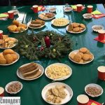 З кутею, варениками та пампушками: як у Франківську Різдвяним обідом нужденних пригощали