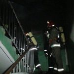 До гасіння пожежі у Івано-Франківській квартирі долучилося 39 рятувальників
