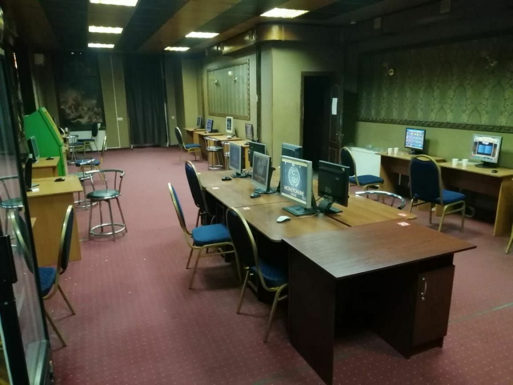 нелегальні гральні заклади