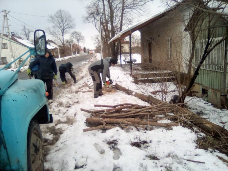 Негода продовжує робити значну шкоду на Прикарпатті