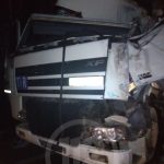 На Прикарпатті трапилася масштабна ДТП за участі двох фур - одна вантажівка перекинулась: фоторепортаж
