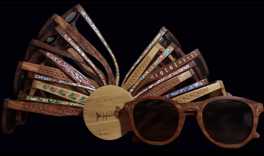 У Франківську виготовляють трендові дерев'яні окуляри для споживчого ринку США