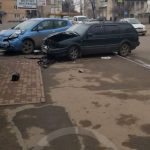 Чергова ДТП у Франківську: водій залишив авто та втік з місця події