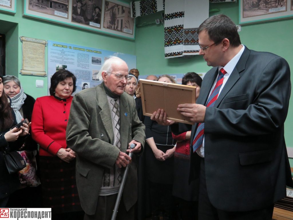 Відійшов у вічність відомий історик з Івано-Франківська