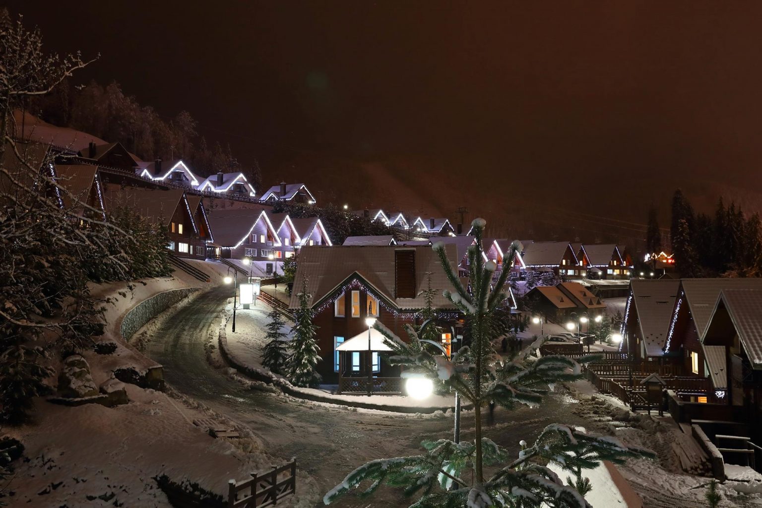 "Приватбанк" має намір продати прикарпатський гірськолижний курорт "Буковель"