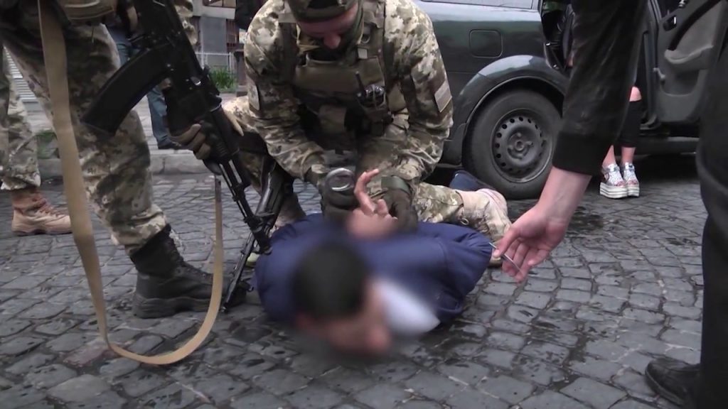 Українські прикордонники затримали прикарпатця, який перебував у розшуку