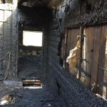 На Франківщині родина із двома дітьми, через пожежу, залишилась без даху над головою та просить про допомогу