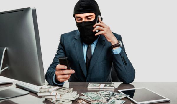 Франківець втратив 50 тисяч гривень, повіривши псевдопрацівникам банку