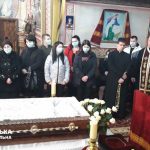 На Прикарпатті проводять в останню путь загиблого священика: фоторепортаж