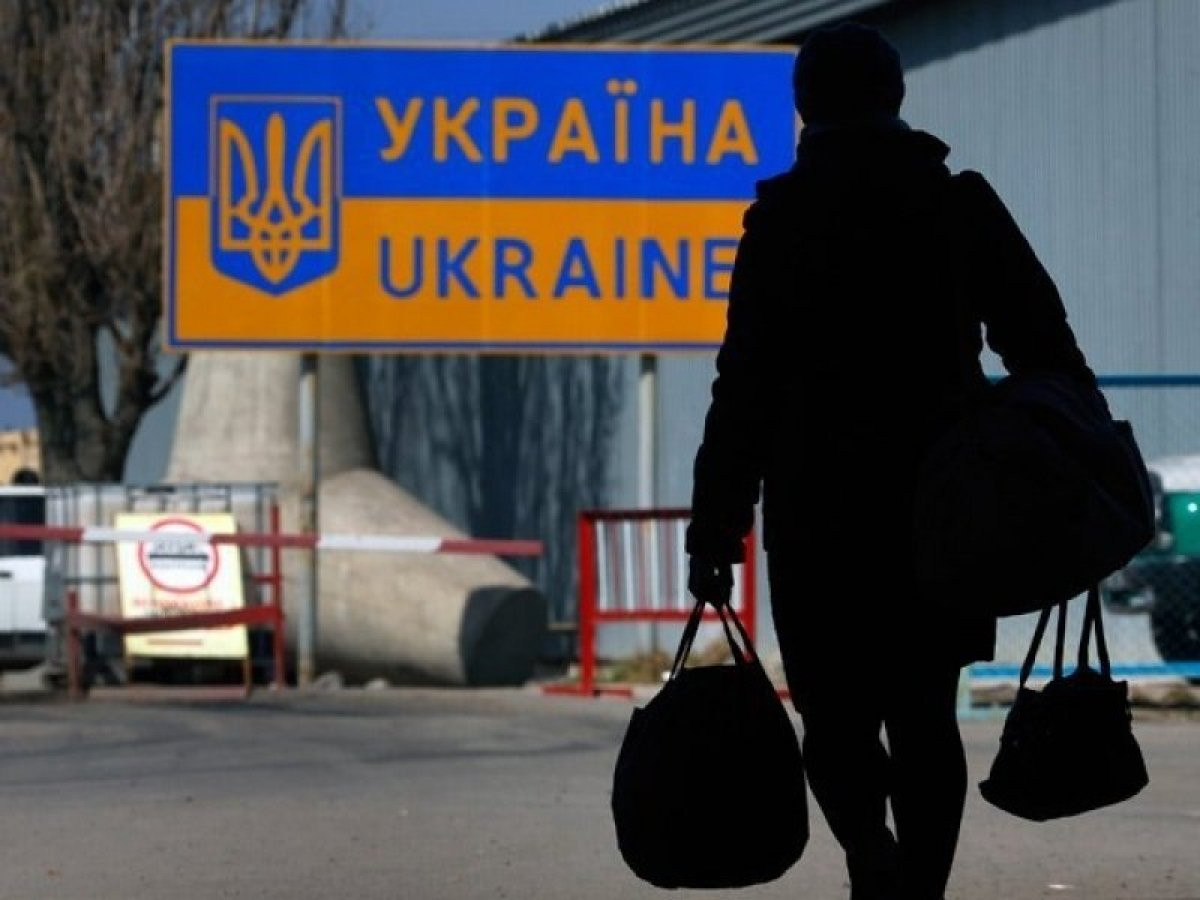 Відомий прикарпатський священик-блогер просить українських заробітчан на час пандемії не повертатися додому