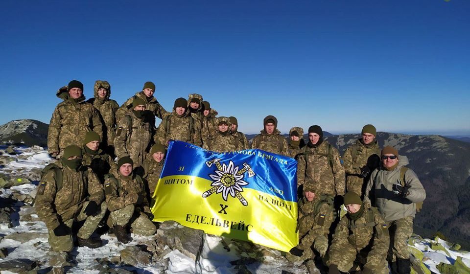 Прикарпатців кличуть служити за контрактом до гірсько-штурмової бригади, яка дислокується на території області