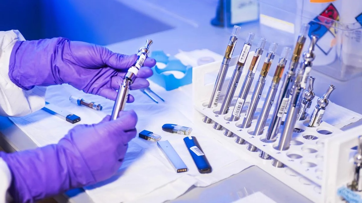 Супрун розповіла скільки очікувати на вакцину від коронавірусу