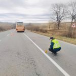 Прикарпатські поліцейські встановлюють особу чоловіка, який загинув під колесами автобуса