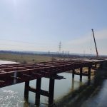 Незважаючи на карантин на Калущині триває будівництво мосту через Дністер: фотофакт