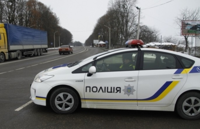 Патрульні Франківська виявили трьох водіїв з підробленими документами: фото