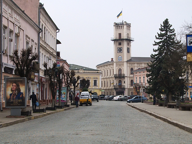 Від сьогодні всіх коломиян зобов'язують носити маски: відео