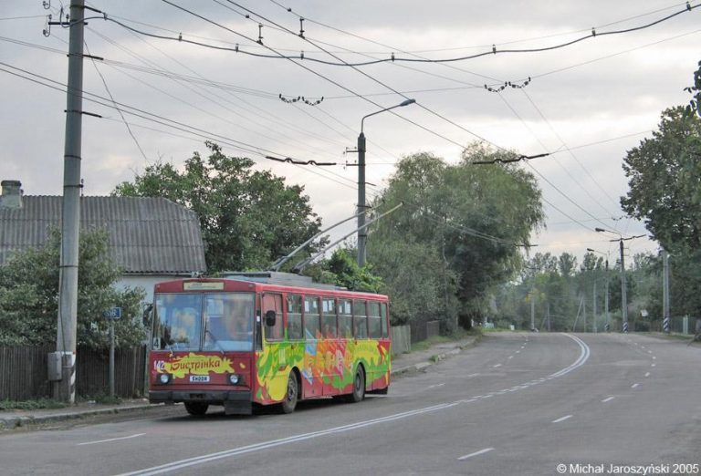 Руслан Марцінків зупиняє рух тролейбусів до Ямниці