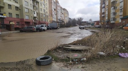 В передмісті Франківська хочуть відремонтувати й зробити світлішим провулок Надії