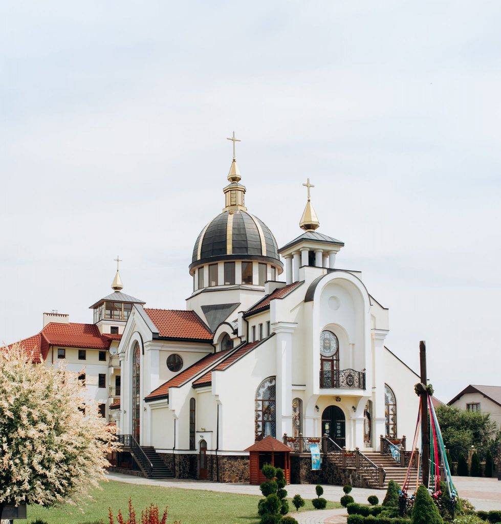 Головне без паніки - відомий франківський священик розповів як цього року українцям відсвяткувати Великдень