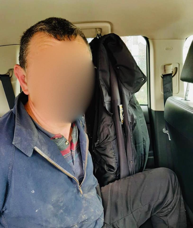 Неподалік Франківська п'яний керманич збив трьох дітей та втік з місця пригоди, горе-водія оперативно розшукали: фото