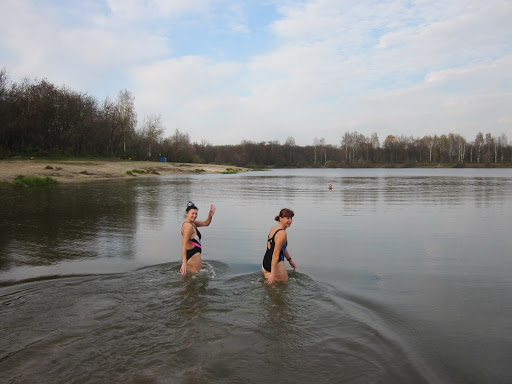 Франківські рятувальники пильнують любителів моржування