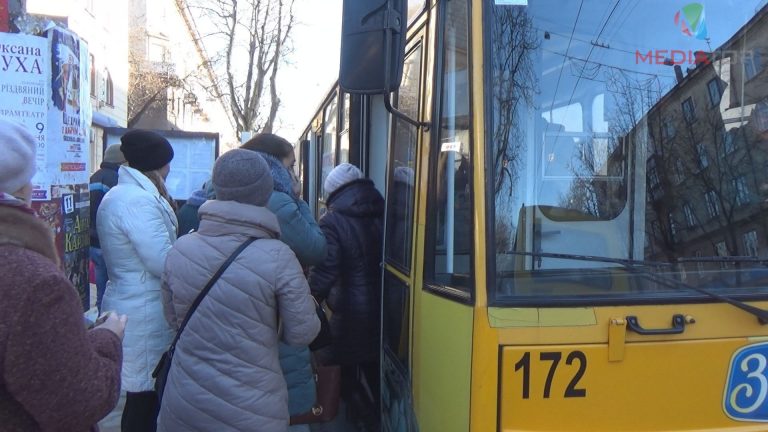 В уряді розповіли, коли буде відновлено транспортне сполучення в державі