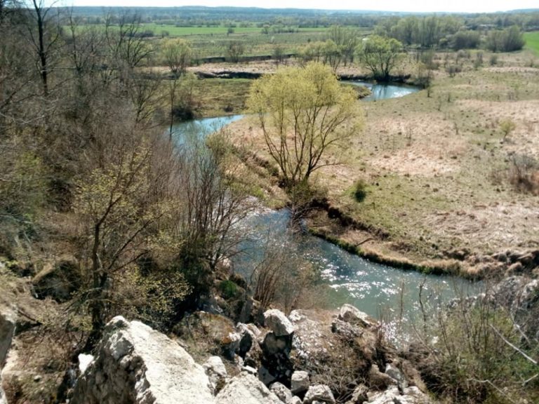 У мережі з'явилися дивовижні фото річки Сівки