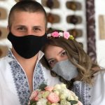 Свято в умовах карантину: в Калуші одружилися дві пари закоханих