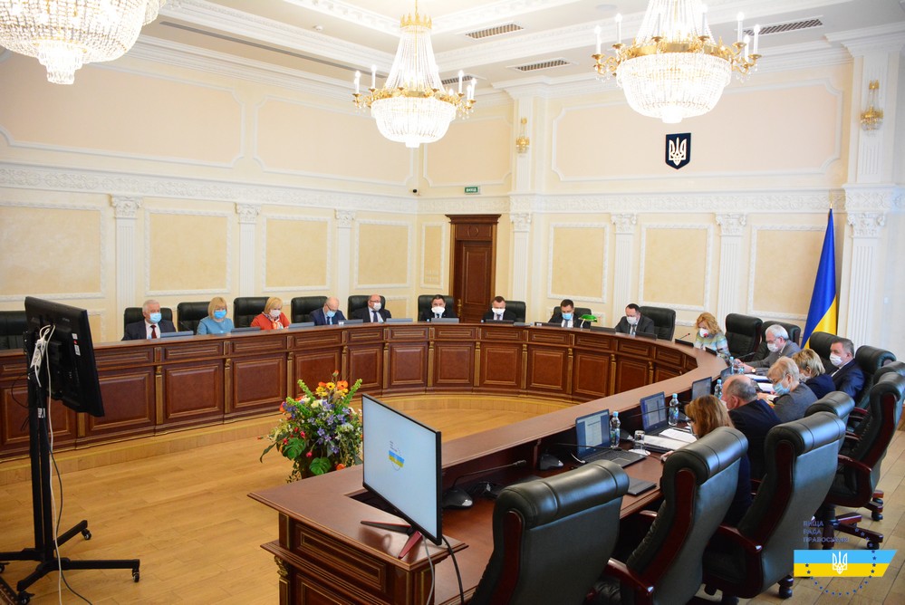 Незабаром суд Яремче може поповнитись ще двома суддями: подання на підписі у Зеленського