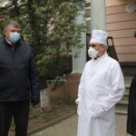 Прикарпатські медзаклади отримали майже тисячу захисних костюмів: фоторепортаж