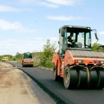 На околиці Івано-Франківської ОТГ проводять ремонт дороги: фоторепортаж