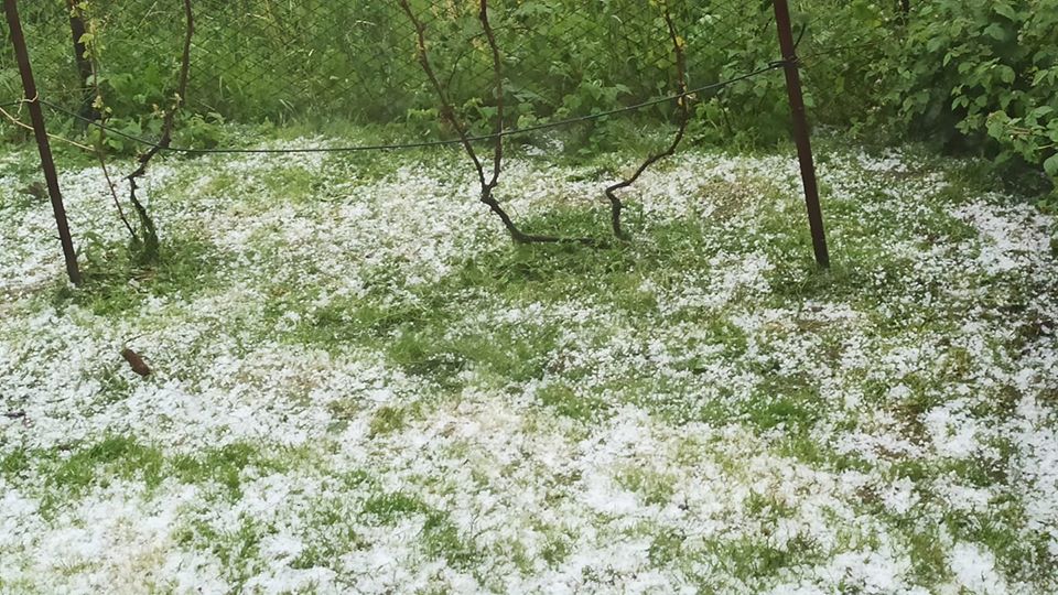 Калуським районом пройшовся рясний град