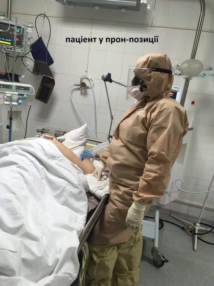 Франківським медикам вдалося врятувати вкрай важкохворого пацієнта із COVID-19