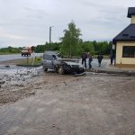На Коломийщині внаслідок ДТП авто злетіло з дороги