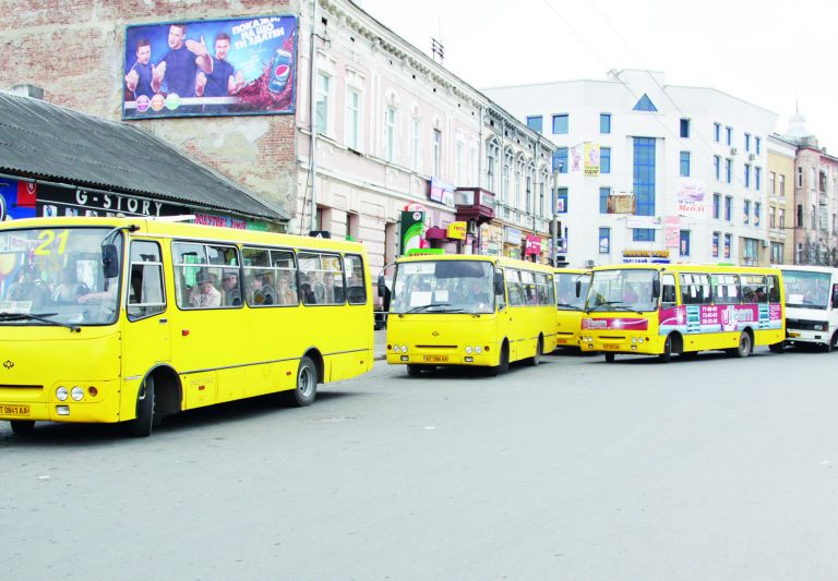 Франківські перевізники пояснили, чому вони не виїжджають на маршрути