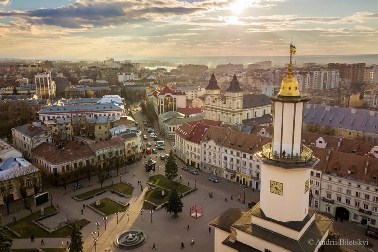 Сьогодні Івано-Франківськ святкує День міста