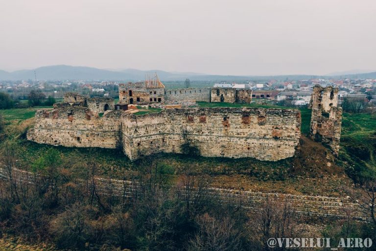 Про вежі, підземелля та мури – цікавинки Пнівського замку