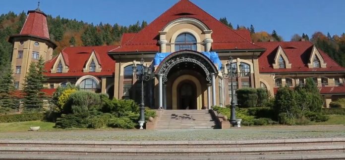 У квітні президентська резиденція