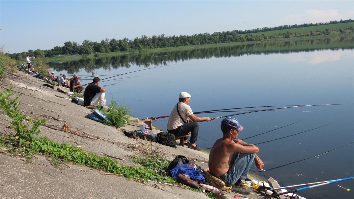 Прикарпатські рятувальники пильнують рибалок, які порушують карантин