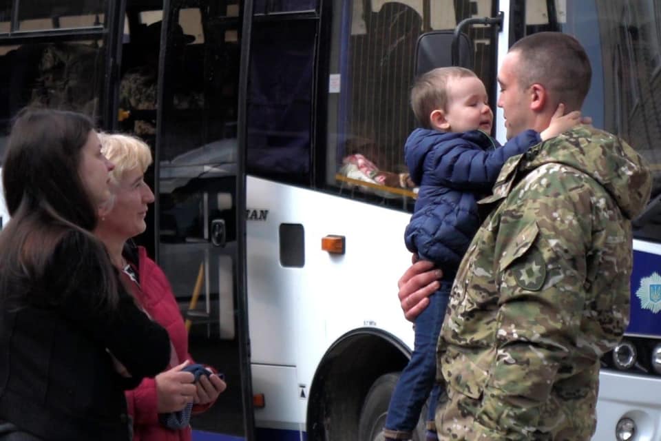 Зведений загін поліцейських Івано-Франківщини вирушив в зону ООС: фото