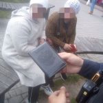 У Івано-Франківську злапали чергових "акторів", які жебракували на дорозі: фото