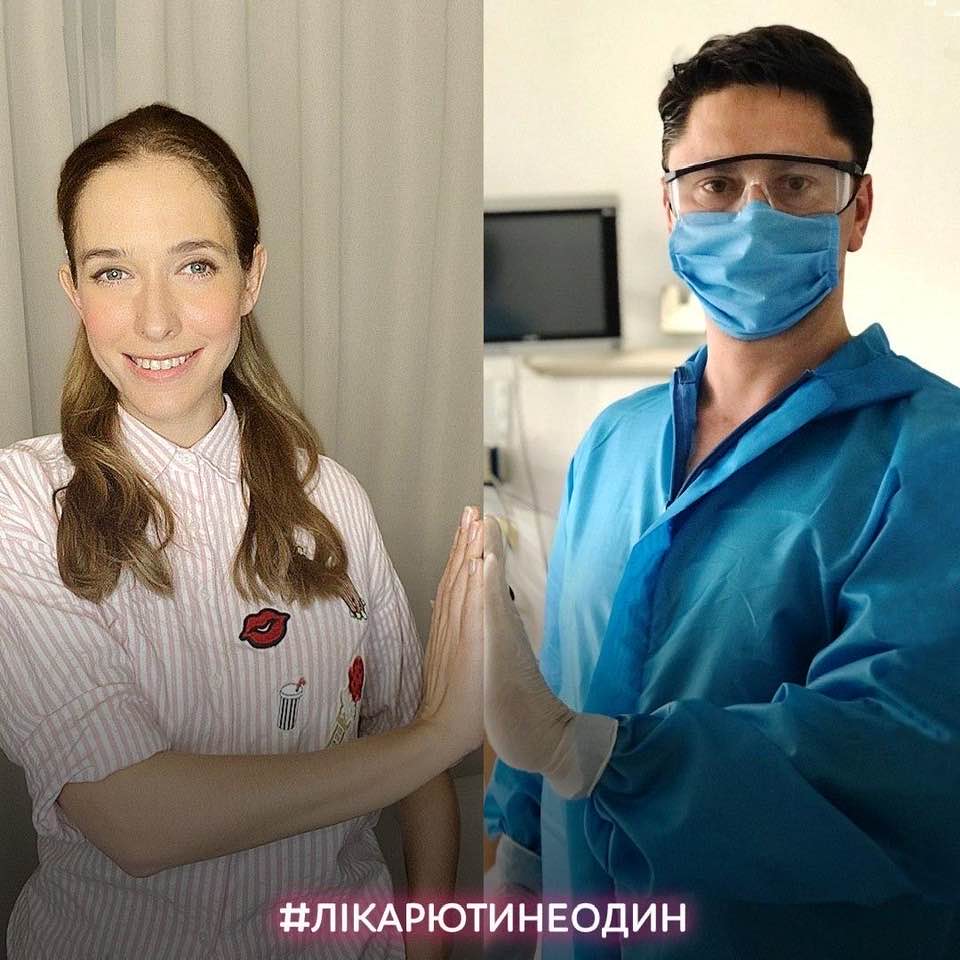Волонтери передали медпрацівникам Івано-Франківського обласного клінічного кардіологічного центру захисні костюми: фотофакт