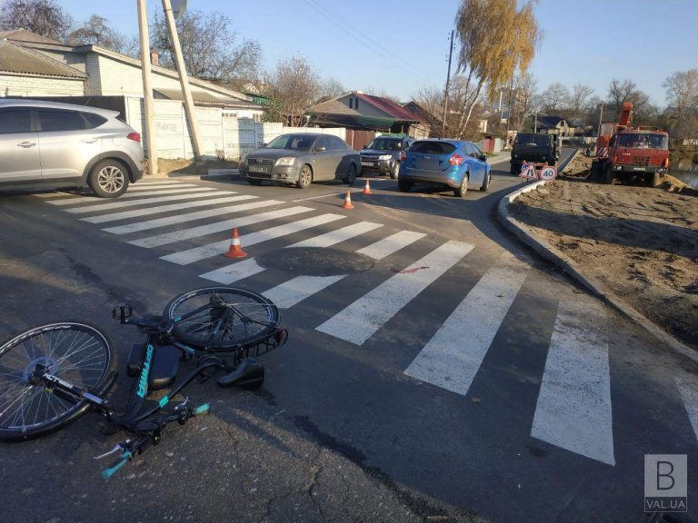 На Прикарпатті смертельна ДТП: авто на пішохідному переході збило 15-річного школяра