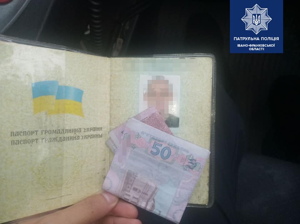 В Івано-Франківську водії-порушники намагалися підкупити патрульних